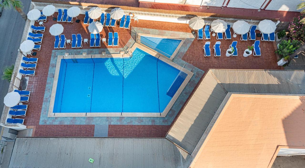 Hotel Santa Maria Playa Cala Millor  Exteriör bild
