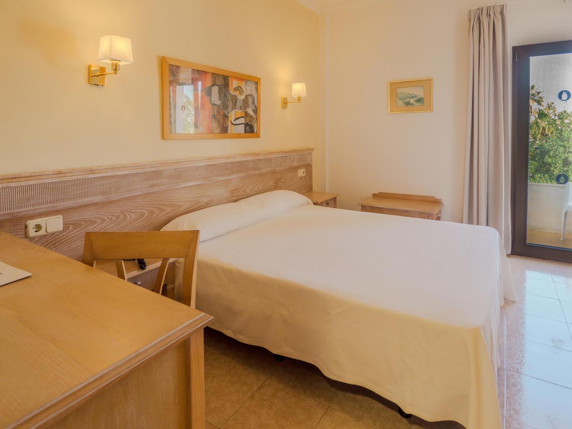 Hotel Santa Maria Playa Cala Millor  Exteriör bild