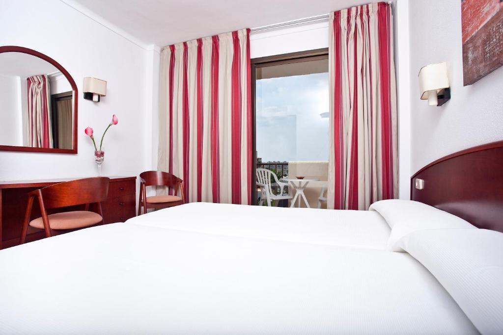 Hotel Santa Maria Playa Cala Millor  Rum bild